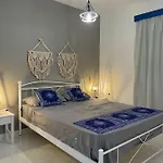 Ardani Bay アモピ