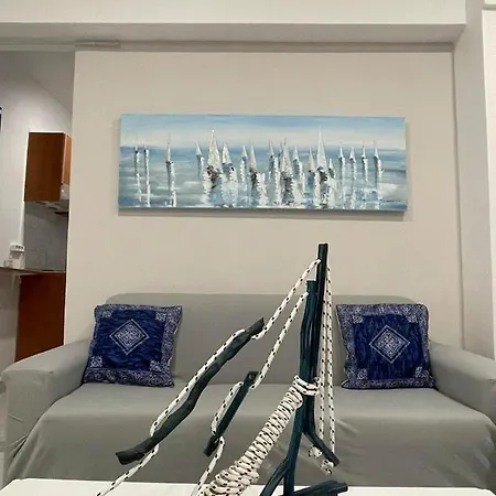 דירה Ardani Bay אמופי