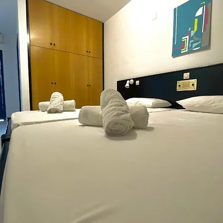 Ardani Bay * אמופי